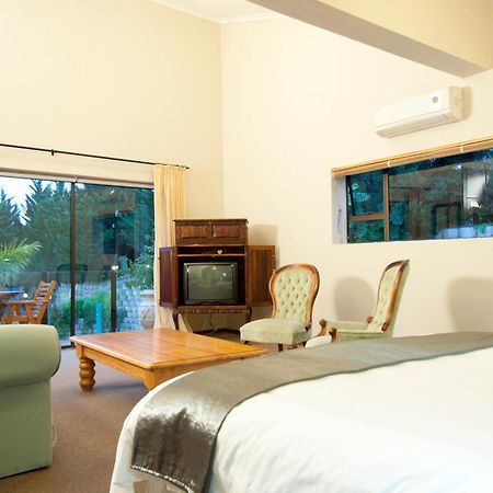 Overmeer Guest House Книсна Екстериор снимка